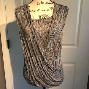 Sleeveless black-and-white Liz Claiborne top